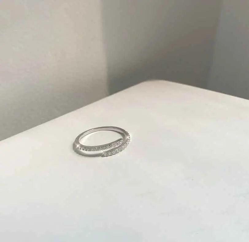 Bague minimaliste - Moncrush.fr